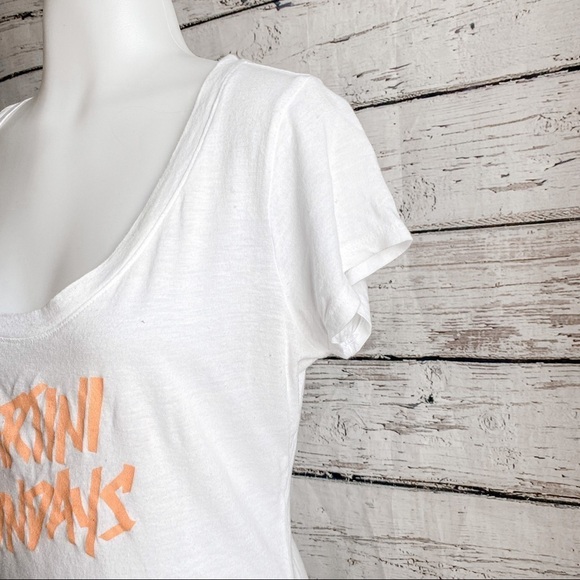 Express “Martini Mondays” t-shirt - Picture 2 of 4